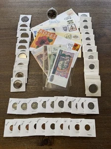 🎒65 ITEMS AUSTRALIAN WORLD COINS &🎒BANKNOTES USA CANADA MEDALLION FDC'S #31🎒 - Picture 1 of 5