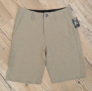 Volcom Shorts Men 28 Surf N' Turf 4 Way Stretch Tan NWT - Picture 1 of 9