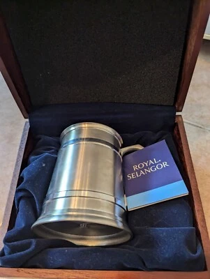  Royal Selangor Straight Sided Tankard in Wooden Gift Box - 300ml - Image 1 of 3