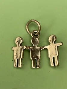 .925 Junge Paperdolls Sterlingsilber Schmuck Charm #Familie - Bild 1 von 3