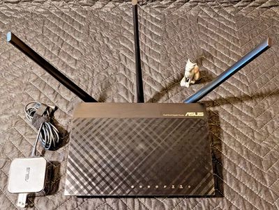 ASUS AC1750 Dual Band RT-AC65 802.11ac Smart WIFI Router - Image 1 of 4