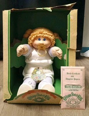 Cabbage Patch Kids 84 GIRL blonde Hair Blue Eyes Box Certificate SUPER RARE - Image 1 of 4