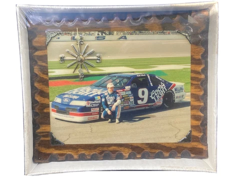 Nascar Bill Elliot Clock new in Package Cover