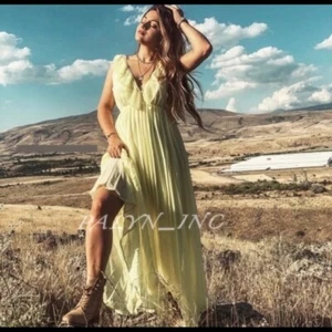 DERNIÈRE ROBE LONGUE PLISSÉE JAUNE ZARA NEUVE AVEC ÉTIQUETTE 4786/095 - Photo 1/12