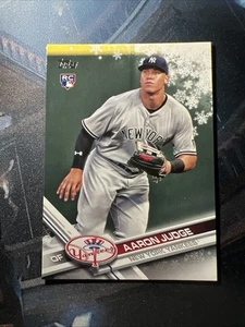2017 Topps Holiday - Aaron Judge #HMW99 (RC) - Picture 1 of 4