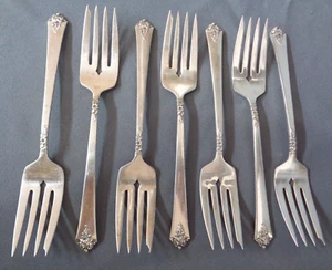 Vintage 1940s Royal Crest Castle Rose Sterling Silver Salad Forks Flatware - Picture 1 of 6