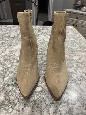 Steve Madden Stable and Sand Suede Booties Block Heel Zip Up Size 9 - NEW - Image 1 of 4