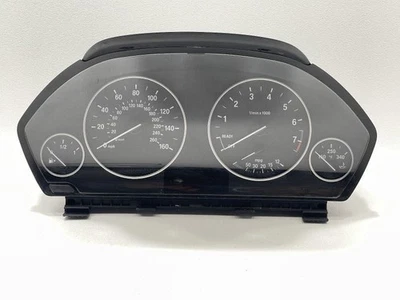 BMW 320i 2013-2018 velocímetro MPH negro TC: PKCSW 80 K 56583 Foto 1 de 4