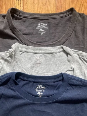 Lote de 3 camisetas para hombre J Crew medianas grandes rotas en prenda teñida Foto 1 de 2