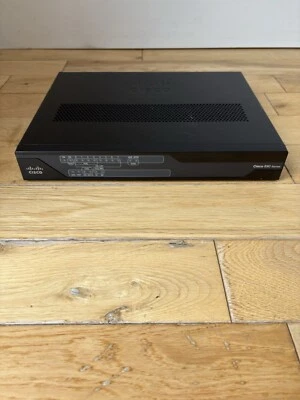 Cisco C897VA-K9 V01 8 porte VDSL/ADSL2+ router di sicurezza Gigabit Ethernet - Immagine 1 di 2
