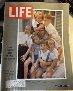 Life Magazine July 3 1964 Bob Kennedy's Week Of Trial And Decision - Picture 1 of 2