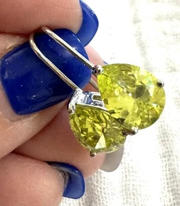 Vintage NIB  Swarovski Crystal Peridot Drop Earrings 14k And Silver - Picture 1 of 7