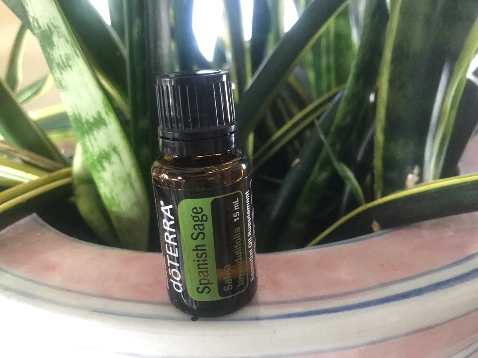 Aceite Esencial de Salvia Española doTERRA 15 ml NUEVO Y PRECINTADO Exp 07/27 Foto 1 de 1