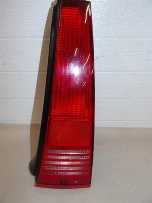 CONJUNTO DE LANTERNA TRASEIRA DE PASSAGEIRO DESTRO FORD TAURUS TAURUS 89-95 STATION WAGON - Imagem 1 de 4