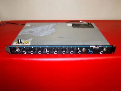 Shure SCM800 Rackmount Professional 8 Channel Microphone Mixer FOR PARTS READes - Image 1 of 4