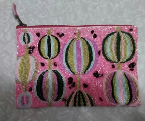 Pink beaded clutch purse. - Picture 1 of 7
