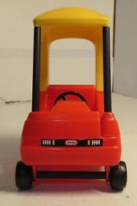 Little Tikes Place Miniatures Cozy Coupe Car 1992 Doll Dollhouse Size 6.5" Tall