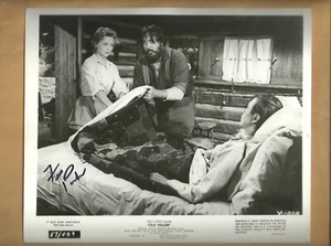 Fess Parker "Old Yeller" Autographed 8x10 Picture Signed Photo - Picture 1 of 1