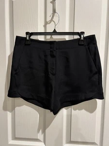 NWT Theory Women’s Black Silk Shorts Size 8 Side Pockets Classic Style - Picture 1 of 10