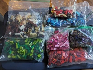~2.5 lb Pound Lot of Assorted LEGOS, Mainly Bricks - Picture 1 of 8