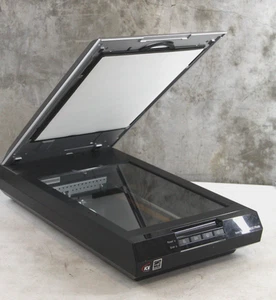 Epson Perfection V600 Photo - Scanner de transparence mauvais, EN L'ÉTAT POUR PIÈCES, à lire ! - Photo 1/6