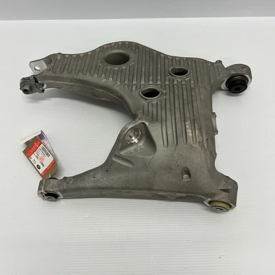 Genuine Land Rover Discovery 5 17- LH Lower rear arm lr139497 - Image 1 of 4