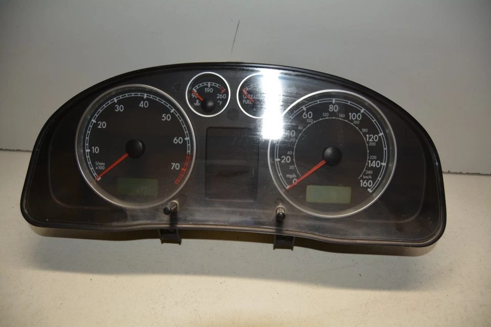 VOLKSWAGEN PASSAT 2001-2002 CUADRO DE INSTRUMENTOS VELOCÍMETRO OEM, 257-61850 Foto 1 de 4