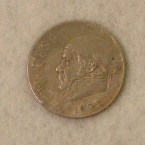 Moneda de 1 peso mexicana 1971 de un peso de México buena - Imagen 1 de 2