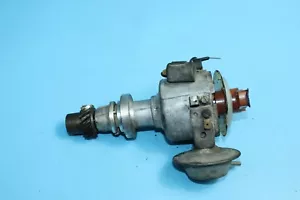 Original VW Golf 2 II 1,6 Distributor Bosch 0231170305 027905205 - Picture 1 of 3