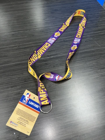 LOS ANGELES LAKERS 2020 NBA CHAMPIONS LANYARD KEY CHAIN Cover