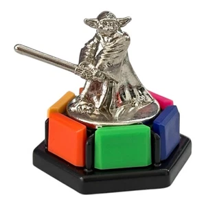 Trivial Pursuit Star Wars Yoda Pawn Mover Token w Wedges - Picture 1 of 1