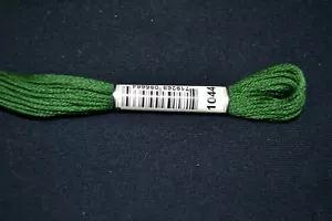 Anchor Cotton Threads for Embroidery Shade 1044 Grass Green Ultra Dark - Picture 1 of 1