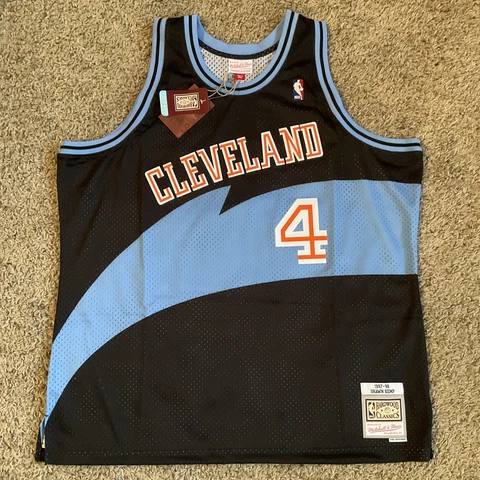 Mens Mitchell & Ness NBA Swingman Jersey Cleveland Cavaliers 97 Shawn Kemp 3XL Cover