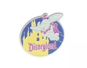 Disneyland Elephant Dumbo Flying Hat Lapel Brooch Trading Pin - Picture 1 of 2