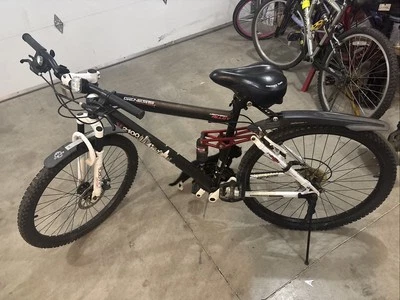 Bicicleta de montaña Foto 1 de 4