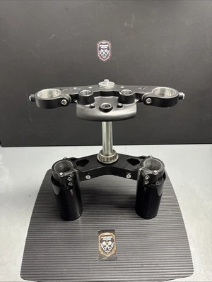 Оригинальные туристические модели Harley Davidson HD 2024-2025 49 мм с тремя деревьями - Изображение 1 из 4