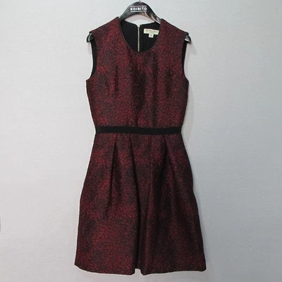 Vestido para mujer Burberry 3994629 London borgoña mezcla de poliéster piel de cordero Foto 1 de 4