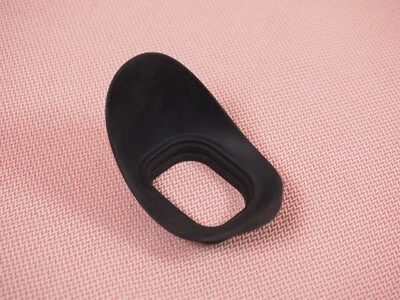 Ocular de goma para Canon XF305 XF300 XF205 XF200 C100 C200 C300 XF705 D54-0150  Foto 1 de 4