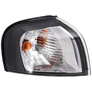 New Right Corner Light Fits Volvo S80 T6 6 Cyl 2.8L By VO2521108 86204641 - Picture 1 of 1
