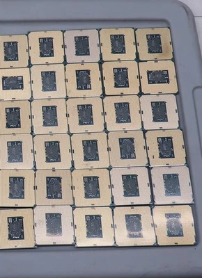 Procesador de escritorio CPU 30x Intel Xeon E3-1220 v5 cuatro núcleos Socket 1151 SR2LG Foto 1 de 3