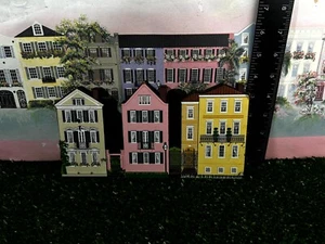 Réplica de madera de colección de Shelia's Houses Meeting Street Sisters Charleston SC - Imagen 1 de 6