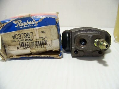 Cilindro de rueda de freno de tambor Raybestos para Hyundai Sonata 89-91 trasero izquierdo Foto 1 de 3