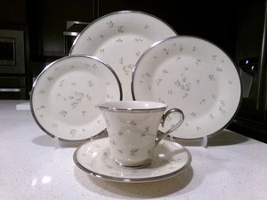 LENOX MAY FLOWERS COMPLETE PLACE SETTING - Picture 1 of 3