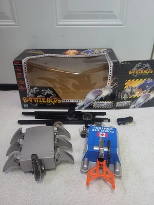  Battlebots Bump N' Bash Bots 2001 control completo y Red Scorpion probado funciona Foto 1 de 4