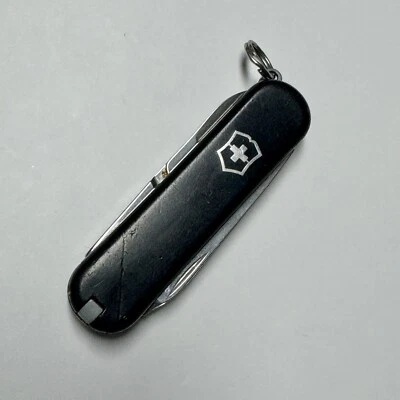 Swiss Army Knife Victorinox 58mm Classic SD Pocket Knife Black FREE SHIPPING - Image 1 of 4