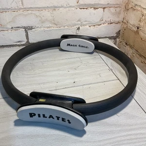 Anello Pilates Magic Circle - Allenamento superiore e inferiore del corpo - Foto 1 di 4