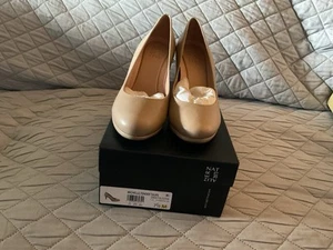 Natturalizer High Heels - Picture 1 of 3