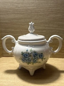 Sugar Bowl w Lid Vintage Porcelain Blue Roses Large Handle 4 Legs Footed pot - Picture 1 of 12