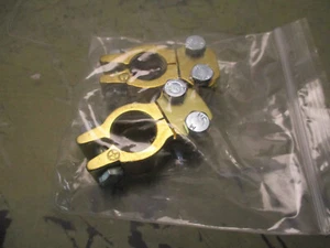 Pair of Wirthco Brass Battery Terminal Clamps PN 22121/22122 Nuts+Bolts [4*A-5] - Bild 1 von 3
