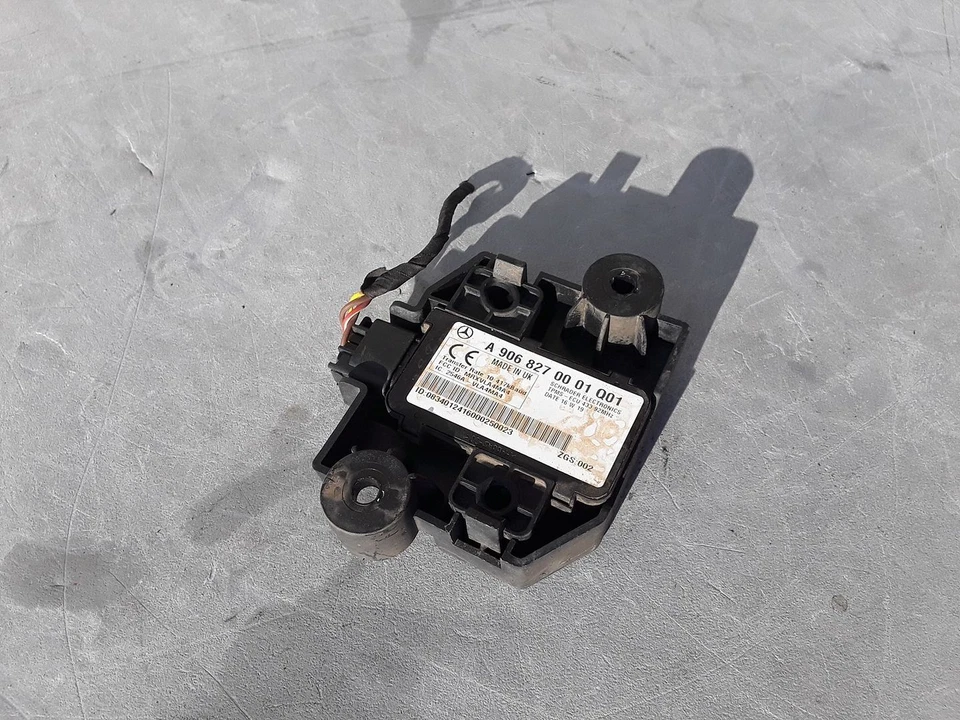 2010-2018 MERCEDES-BENZ SPRINTER 2500 TPMS TIRE PRESSURE MONITORING SENSOR OEM - Image 1 of 4